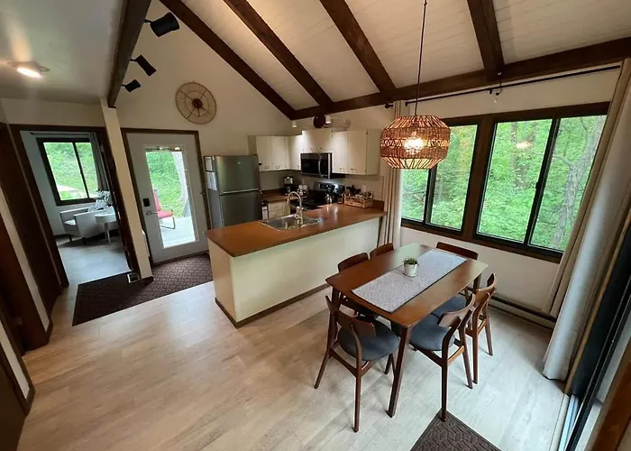 Casa de férias The Drey: A Private Retreat In The Treetop Canopy Guilford
